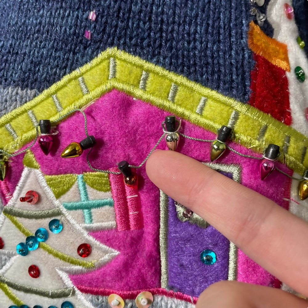 Christmas Village Sweater PS Petite S Embroidered Beaded Sequin Navy Rainbow - Picture 5 of 14